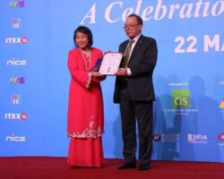 To : Datuk Dr. CHOO YUEN MAY & Team Malaysian Palm Oil Board For Commercial Production of Renewable Palm Biodiesel and High Value Phytonutrients Country: MALAYSIA