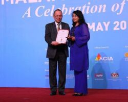 ToDr. ZAIDA HAJI ZAINAL & TeamMalaysian Palm Oil Board For Palm Based Trans-Free Liquid Santan Sawit Country: MALAYSIA