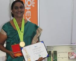 Inventor: Mrs. Manel Kanthi Mahanama from SRI LANKA Invention: Ideal flowers based on natural rubber latex for flower decoration Inventor: Mrs. Manel Kanthi Mahanama from SRI LANKA Invention: Ideal flowers based on natural rubber latex for flower decoration