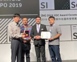 IFIA Best Invention Medal Is Awarded to Tzu-how Chu, Pi-Pai Chang, Cheng-Yao Chin, Chuan-Yi Yang, Zhu- Yuan Ding, Chieh- Jui Chang for the invention”Object Perspective Monitor” IFIA Best Invention Medal Is Awarded to Tzu-how Chu, Pi-Pai Chang, Cheng-Yao Chin, Chuan-Yi Yang, Zhu- Yuan Ding, Chieh- Jui Chang for the invention”Object Perspective Monitor”